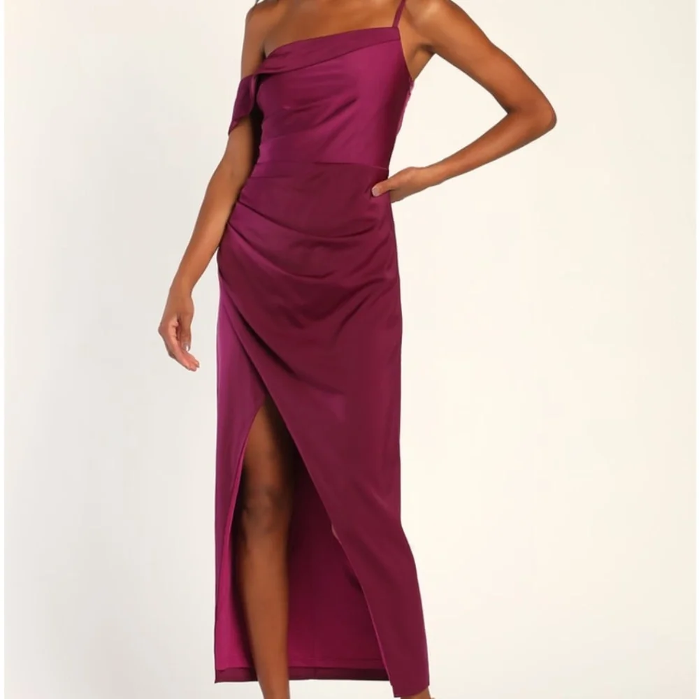 Lulus - Showing Off a Little Magenta Asymmetrical Tulip Midi Dress Lulus - XS - Picture 1 of 6